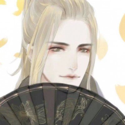 男子回应凌晨1点帮救护车开门